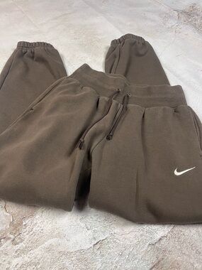 Nike Sportswear Phoenix Fleece High-Waisted Oversize Drawstring Brown Sweatpants